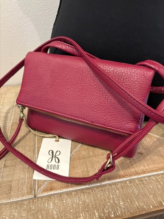HOBO Handbags - HOBO Grant Small Crossbody Wine Leather Boho Minimalist Bag NEW